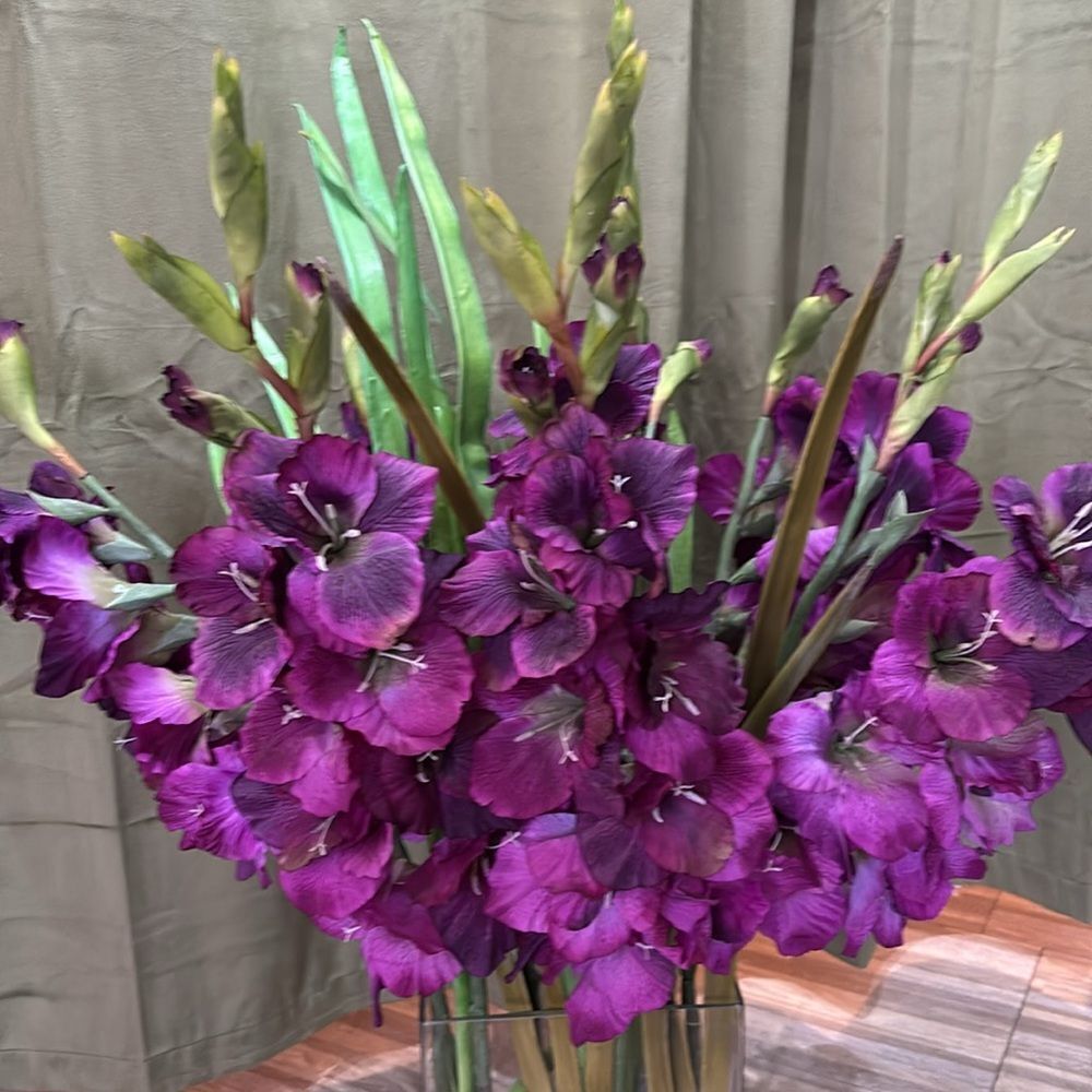 Elegant Purple Gladiolus Floral Arrangement in Glass Vase, H 35 inch - Picture 2 of 8